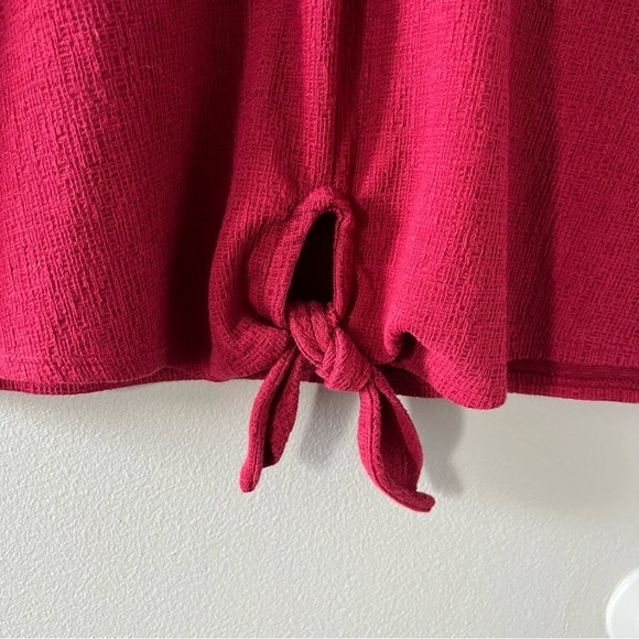 SOLD ‼️ Old‎ Navy Red Pullover 3/4 sleeve - Size M - Picture 3 of 8